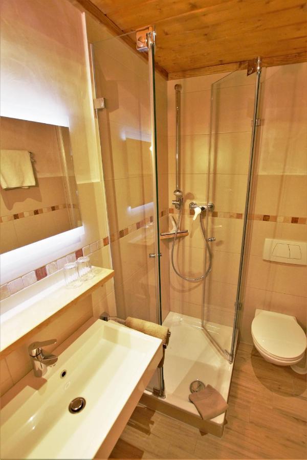 Ferienhaus Waldwinkl Hotel Грайнау Екстериор снимка