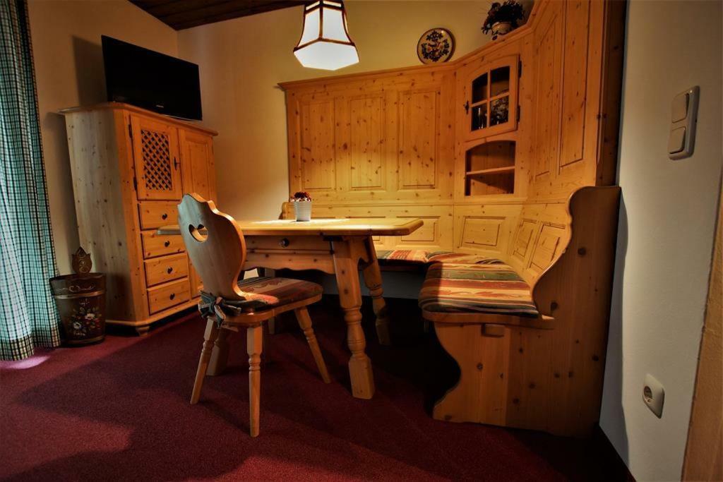 Ferienhaus Waldwinkl Hotel Грайнау Стая снимка
