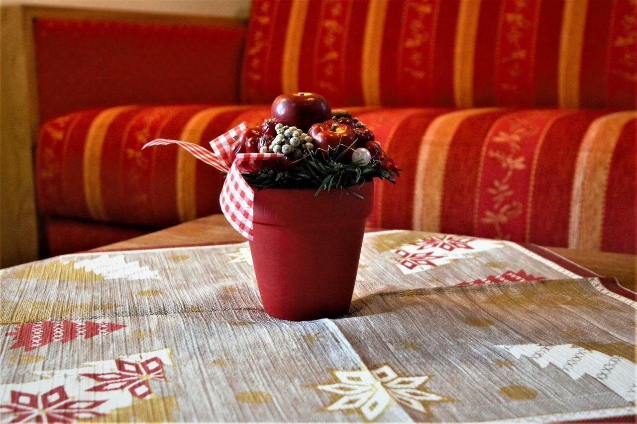 Ferienhaus Waldwinkl Hotel Грайнау Екстериор снимка